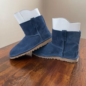 NWOT - UGG Women’s Ankle Booties